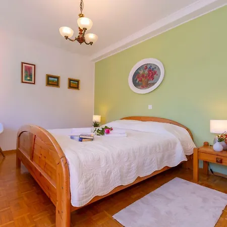Sweet Gandria Apartment *
